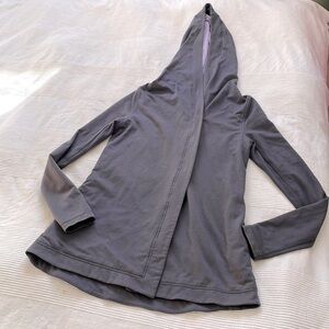 LULULEMON Awareness Gray and Purple Wrap Size 8
